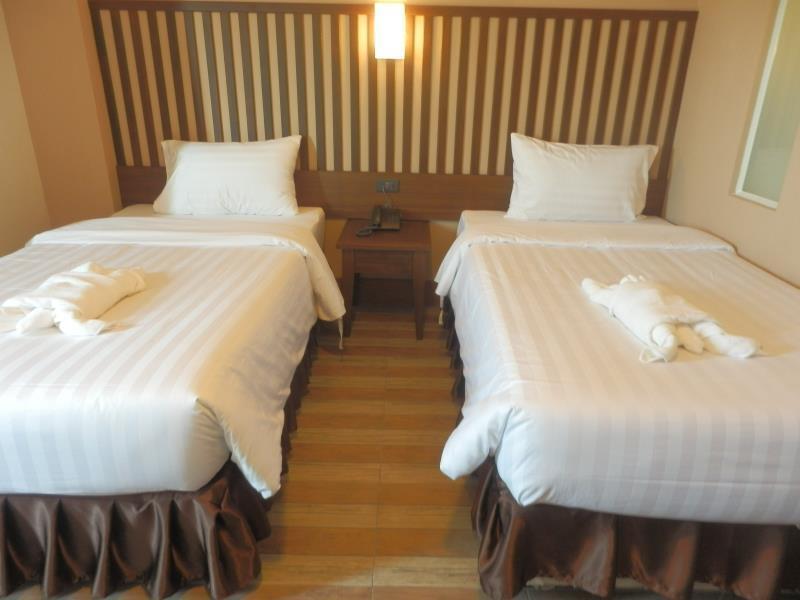 Oyo 120 Ja Siam City Near Bangkok Hospital Pattaya Dış mekan fotoğraf