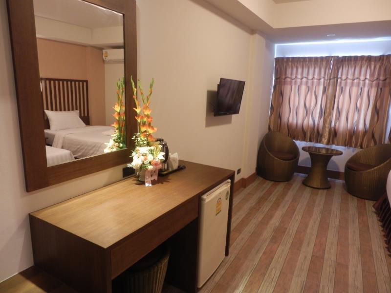 Oyo 120 Ja Siam City Near Bangkok Hospital Pattaya Dış mekan fotoğraf