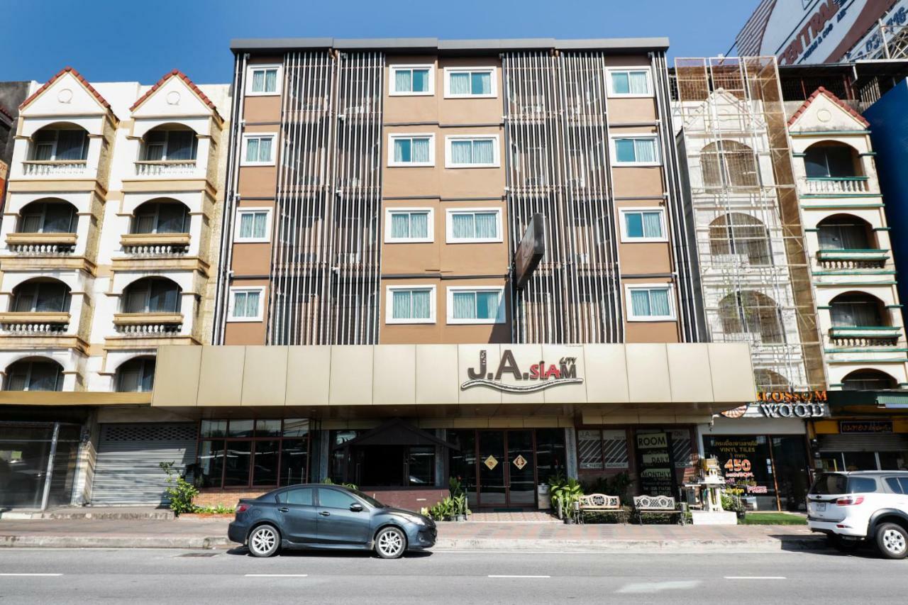 Oyo 120 Ja Siam City Near Bangkok Hospital Pattaya Dış mekan fotoğraf